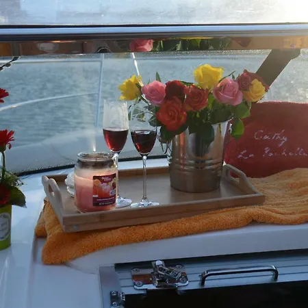 Bateau Standing Privative - Nuit A Quai Port *