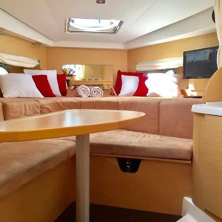 Bateau Standing Privative - Nuit A Quai Port * La Rochelle (Charente-Maritime)