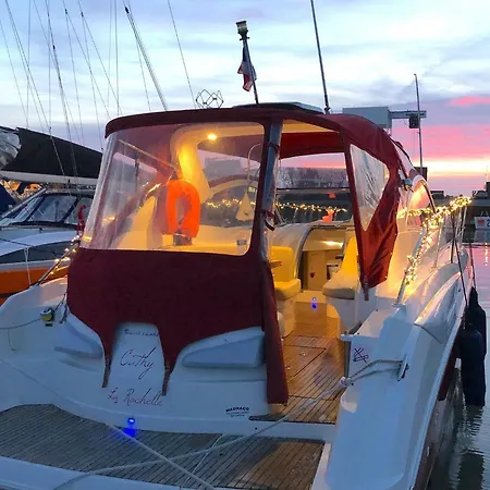 Bateau Standing Privative - Nuit A Quai Port La Rochelle (Charente-Maritime)