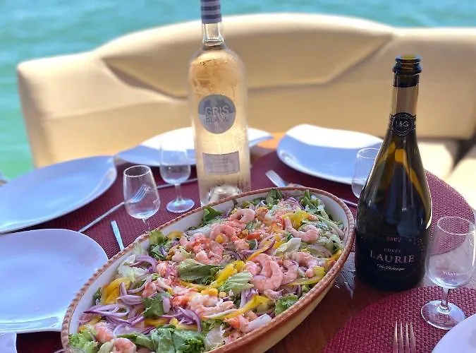 Bateau Standing Privative - Nuit A Quai Port * لا روشيل