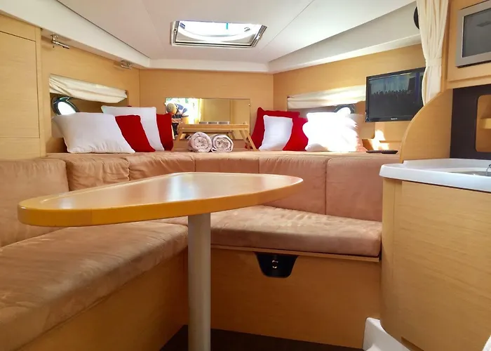 Bateau Standing Privative - Nuit A Quai Port * لا روشيل